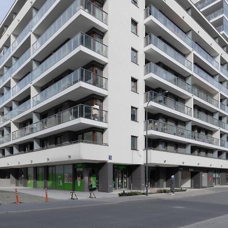 Arkadia Wola Apartment With Parking By Noclegi Renters Varsavia Esterno foto