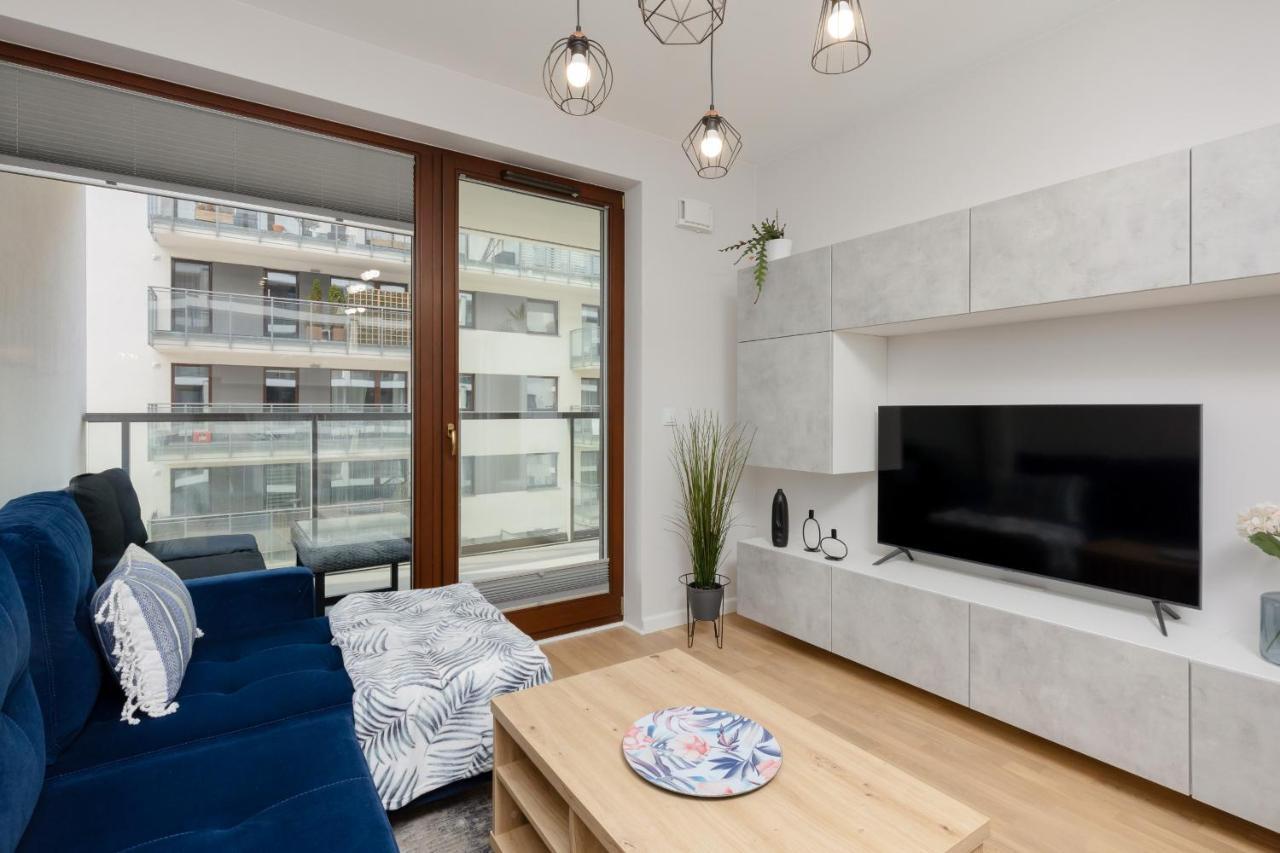 Arkadia Wola Apartment With Parking By Noclegi Renters Varsavia Esterno foto