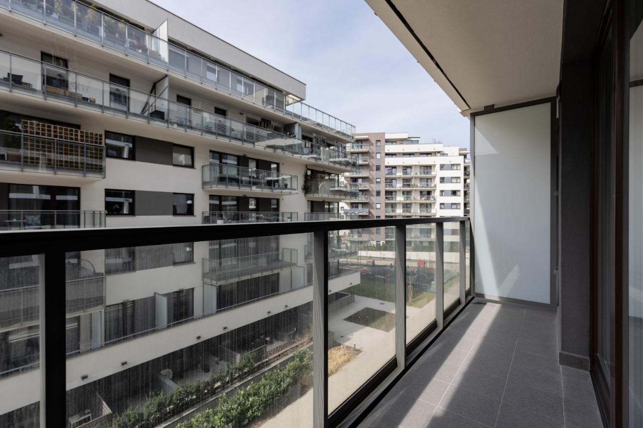 Arkadia Wola Apartment With Parking By Noclegi Renters Varsavia Esterno foto